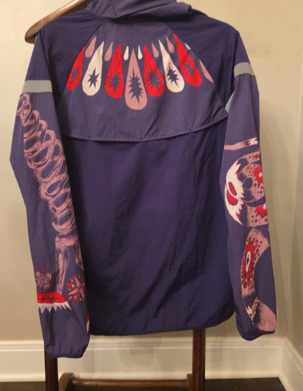 Men's Nike Windrunner Wild Run Jacket Purple Chinese Dragon CJ5820 521 Size  M - Picture 4 of 4